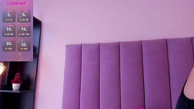 violet myerrs online show from 02.14.26