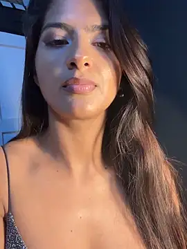 chicachocolate01 online show from 02.02.26