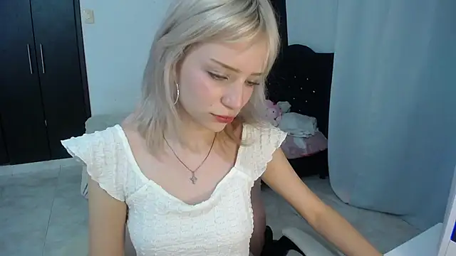 Elizabeth rose02 online show from 02.04.26