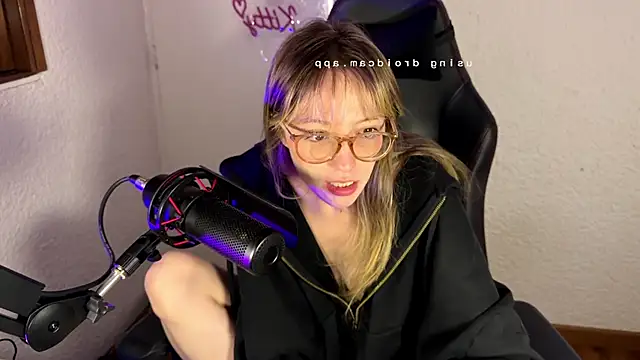ReenKitty online show from 06.17.26