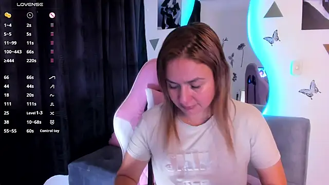 luciamature  online show from 11.09.25