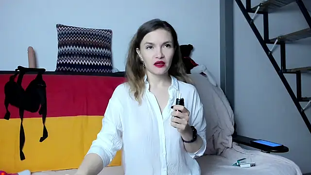 Katherine Twilight online show from 01.24.25