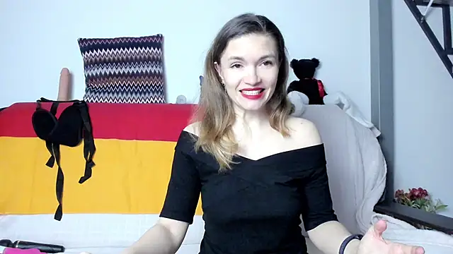 Katherine Twilight online show from 02.06.25