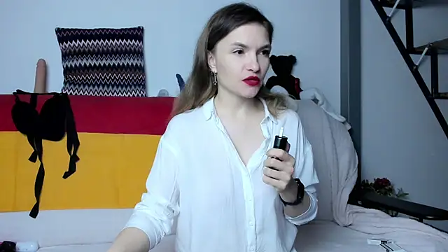 Katherine Twilight online show from 02.07.25