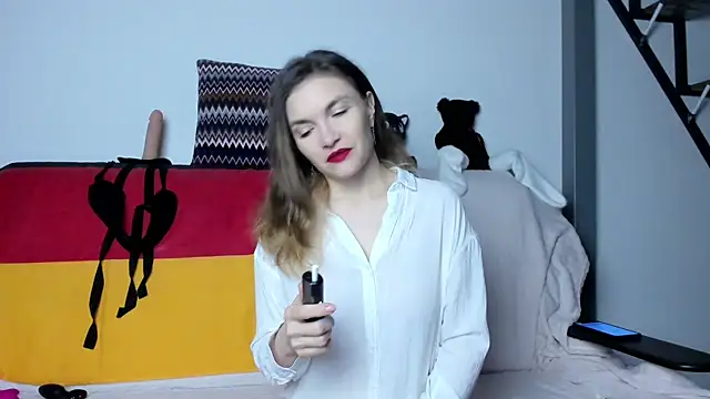 Katherine Twilight online show from 02.28.25