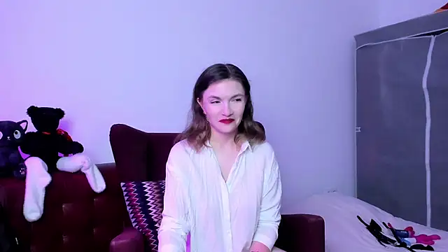 Katherine Twilight online show from 09.19.25