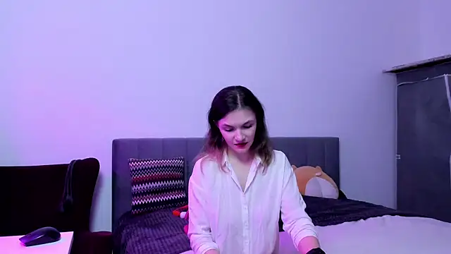 Katherine Twilight online show from 11.14.25