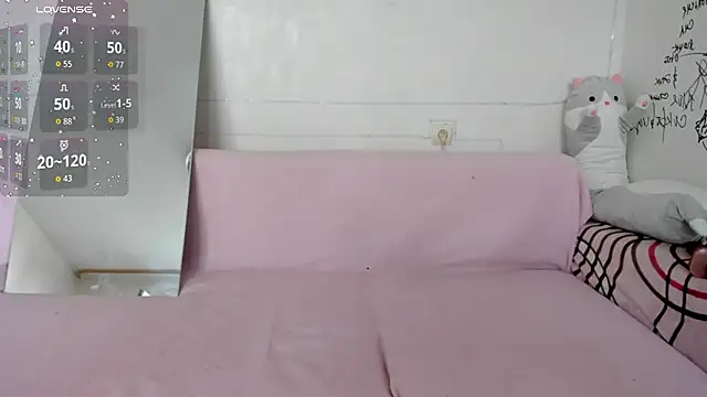 Lil Foxy9 online show from 07.22.26