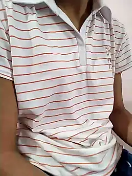 Snapshot of Sx-Maniya chatting on 11.22.25 Sx-Maniya online show from 11.22.25