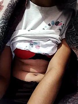 Snapshot of Sx-Maniya chatting on 12.15.25 Sx-Maniya online show from 12.15.25