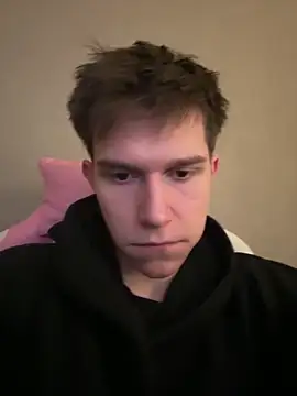 Snapshot of AyatoriKamado chatting on 12.20.25 AyatoriKamado online show from 12.20.25