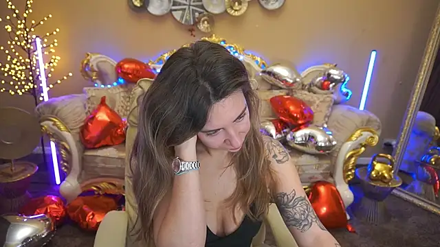 Snapshot of KateShanny chatting on 02.12.26 KateShanny online show from 02.12.26