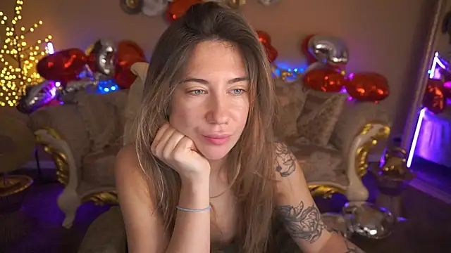 Snapshot of KateShanny chatting on 02.16.26 KateShanny online show from 02.16.26