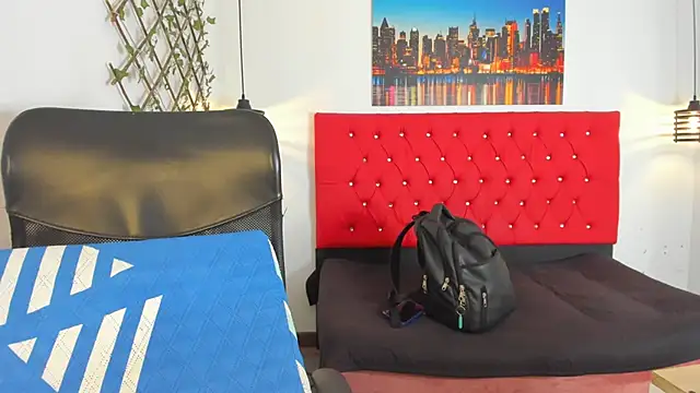 carolinacrus01 online show from 09.08.25