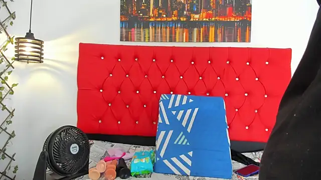 carolinacrus01 online show from 11.02.25