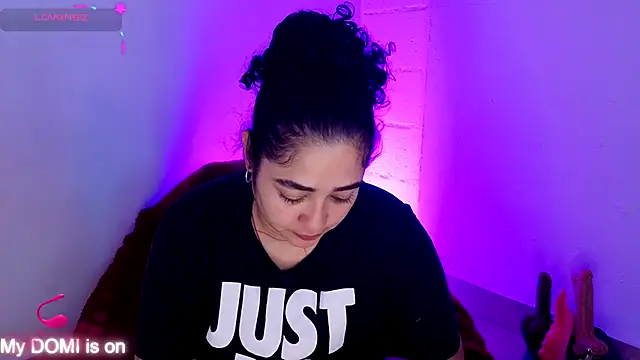 Snapshot of _kat_1995 chatting on 10.07.25 kat 1995 online show from 10.07.25