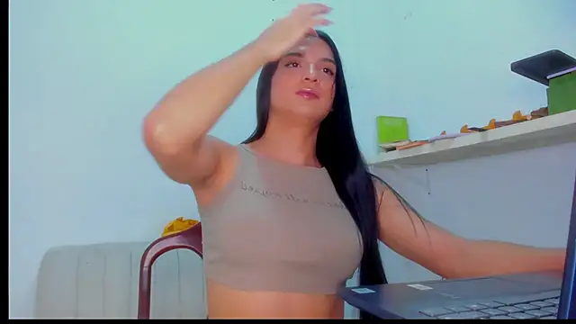 ISA BELLA VZL online show from 04.10.26