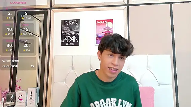 Axel  Evans online show from 11.04.25