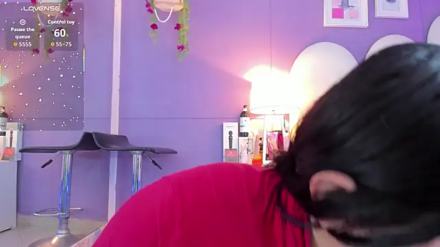 my aleja  online show from 11.16.25