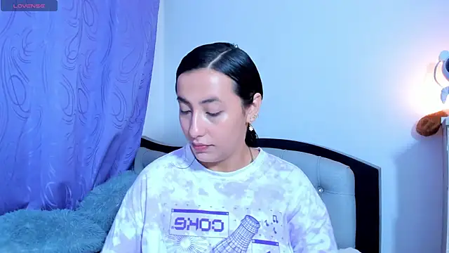 my aleja  online show from 04.10.26