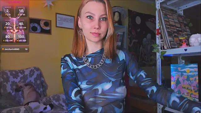 Snapshot of Nicole_matt chatting on 09.18.25 Nicole matt online show from 09.18.25