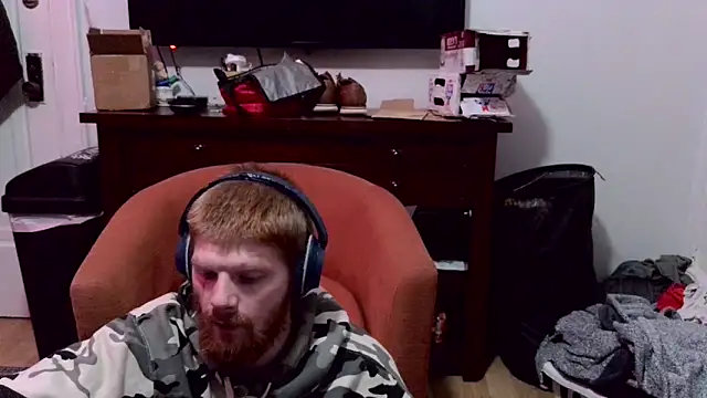 Snapshot of Magnetic127 chatting on 11.20.25 Magnetic127 online show from 11.20.25