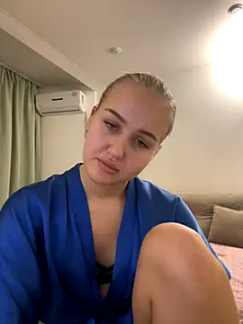 Snapshot of CandyVice chatting on 11.09.25 CandyVice online show from 11.09.25