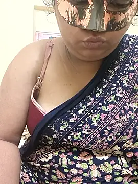 Snapshot of dhanshri143 chatting on 09.18.25 dhanshri143 online show from 09.18.25