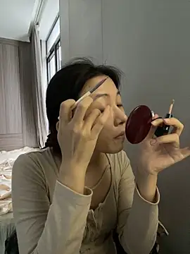 haiyan125216 online show from 10.25.25