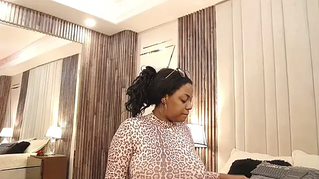 SheilaCoopers  online show from 10.24.25