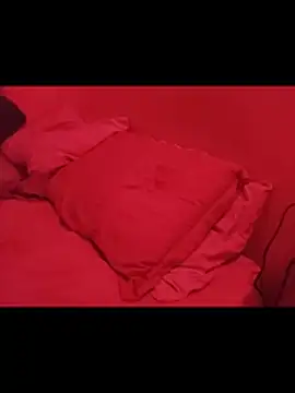 Snapshot of Kellye_hotTs chatting on 11.02.25 Kellye hotTs online show from 11.02.25