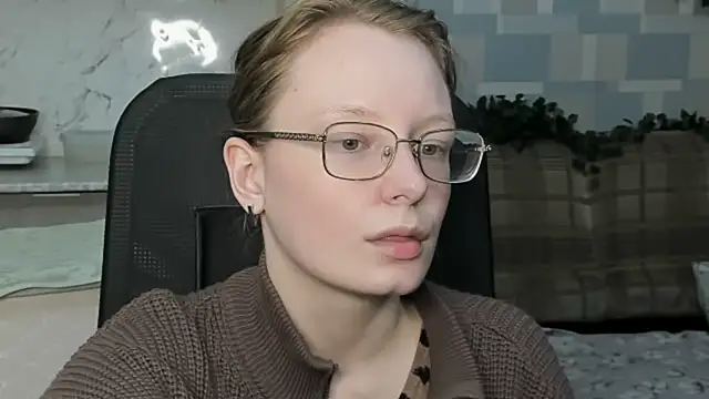 Rommia online show from 10.29.25