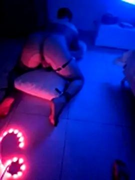 Soumis06000 online show from 04.21.26