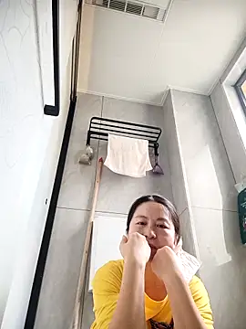 chengcheng12 online show from 10.18.25