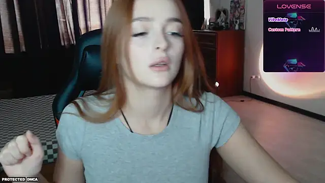 Snapshot of wwwlexicom chatting on 11.15.25 wwwlexicom online show from 11.15.25