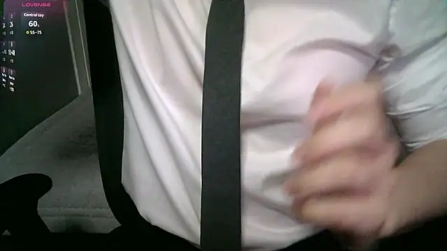 Snapshot of 111owo111 chatting on 05.25.26 111owo111 online show from 05.25.26