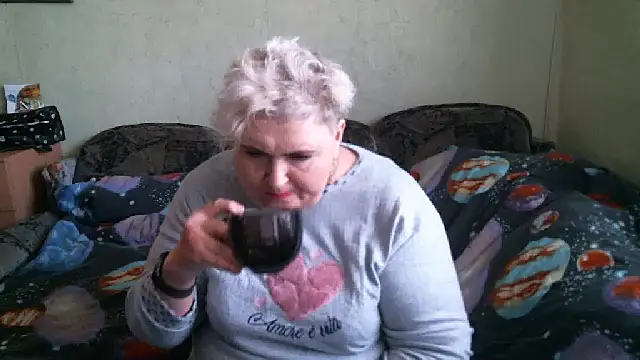 Snapshot of Lana555 chatting on 09.29.25 Lana555 online show from 09.29.25