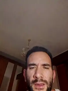 Hhhfgdrukkgfyy online show from 11.12.25