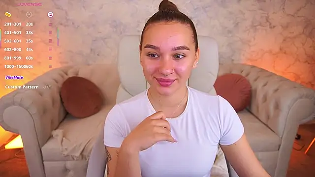 UrMuseOn online show from 09.27.25