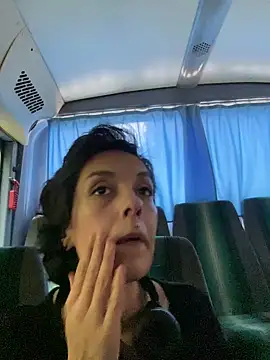 Piggiteablacktea online show from 10.23.25