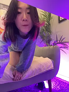 AikoYamada online show from 11.04.25