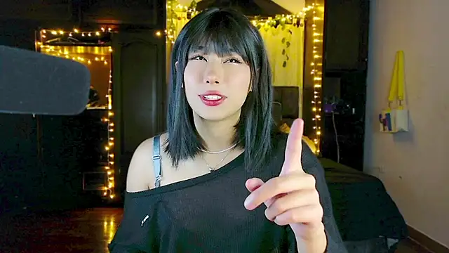 Shisuku Sophi online show from 02.12.26