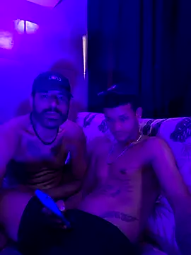 Snapshot of 23CM_versatil chatting on 10.04.25 23CM versatil online show from 10.04.25