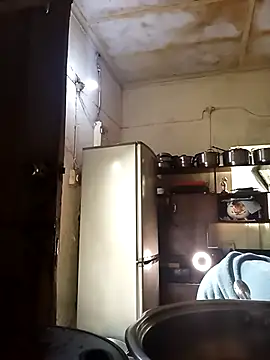 RFeltomWhitJ online show from 10.30.25