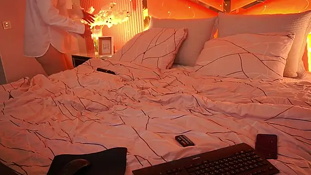 Snapshot of SofieBloom chatting on 01.15.26 SofieBloom online show from 01.15.26