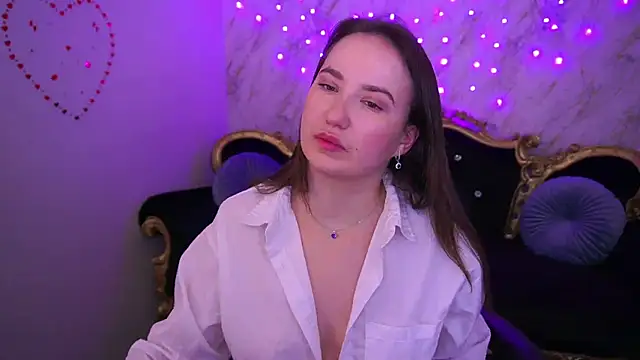 Snapshot of SofieBloom chatting on 02.28.26 SofieBloom online show from 02.28.26