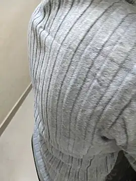 Snapshot of Pihu_Chopra chatting on 11.09.25 Pihu Chopra online show from 11.09.25