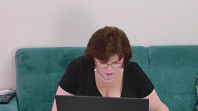 Sandra Sunrise online show from 04.17.26