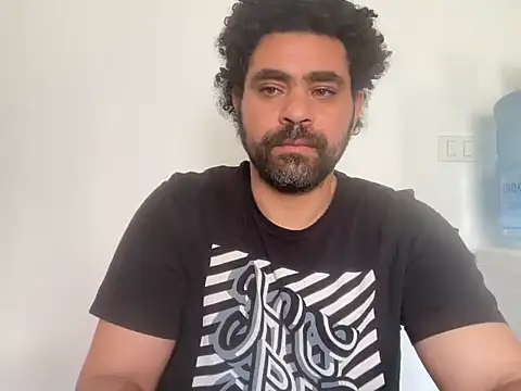 Snapshot of curiousxs chatting on 04.03.26 curiousxs online show from 04.03.26