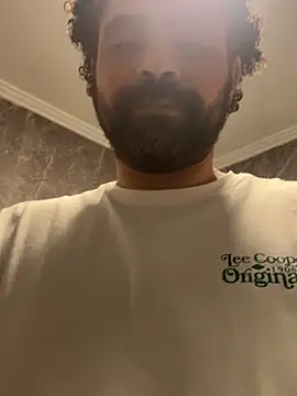 Snapshot of curiousxs chatting on 04.06.26 curiousxs online show from 04.06.26